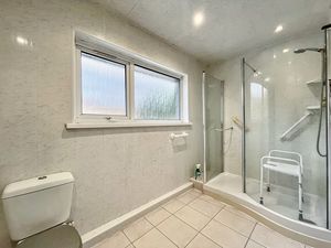 Photo 33- click for photo gallery